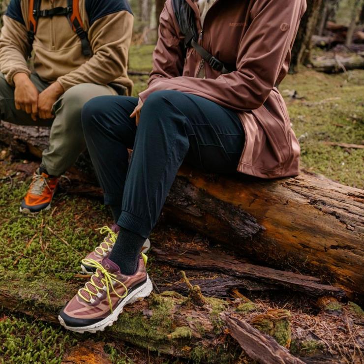 82LP61294 tinta china mujer Merrell jogger hayes (jws26376-425) ropa